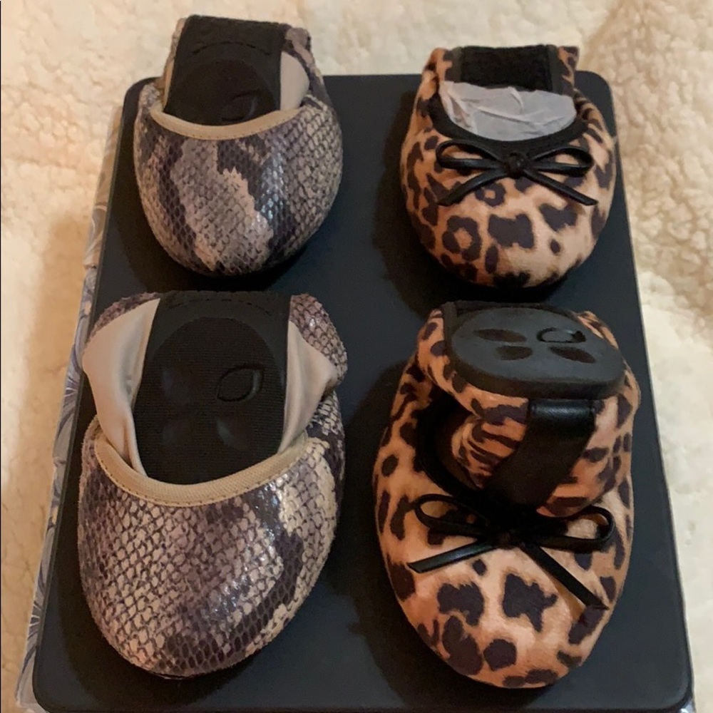 Two Pairs of Butterfly Twists, size 6